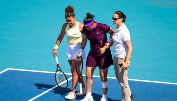 Jasmine_Paolini_Ons_Jabeur_-_Miami_Open_2025_-_Day_5-DSC_1109