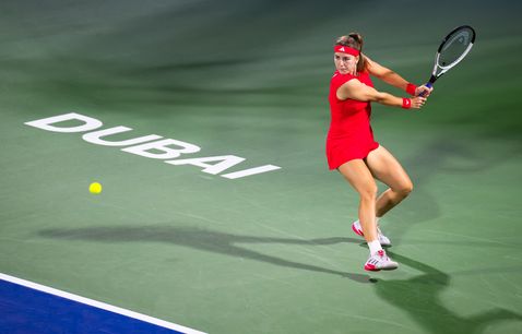 Karolina Muchova Dubai semifinal 2025 vs. Tauson