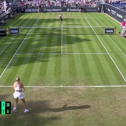 Laura Siegemund sprints to dig and win point in Bad Homburg